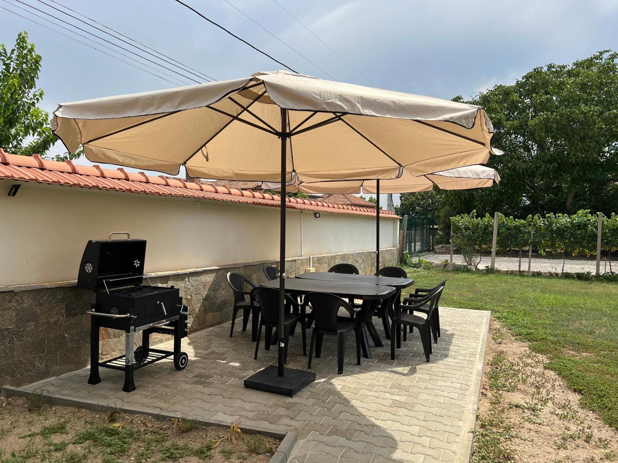 Къща За Гости Бадови Hisarya Exterior photo